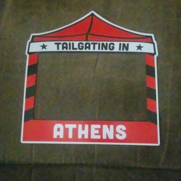 MAGNET - Picture 1 of 2